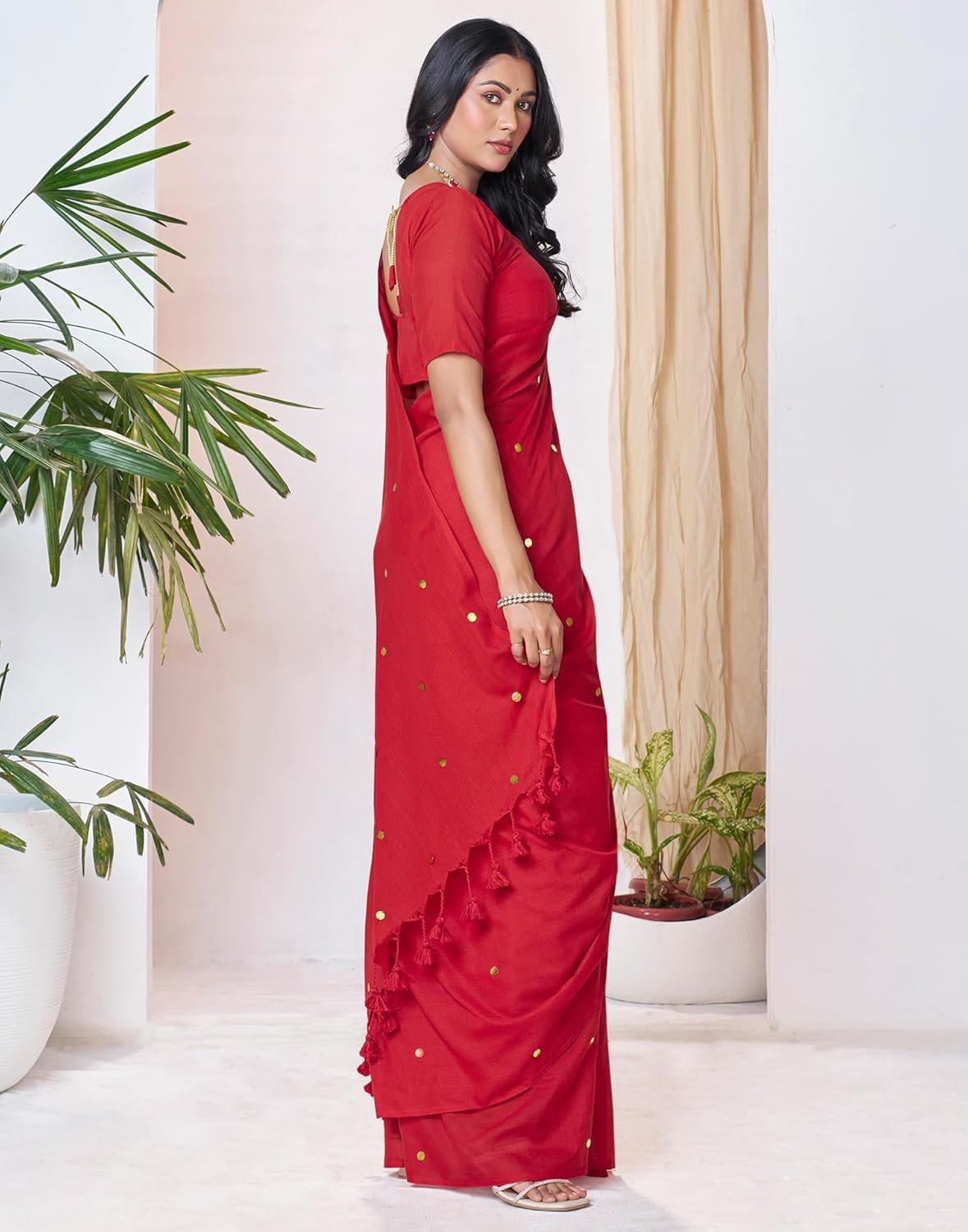 SIRIL Women's Cotton Linen Sequence Saree With Unstitched Blouse Piece - Image 2