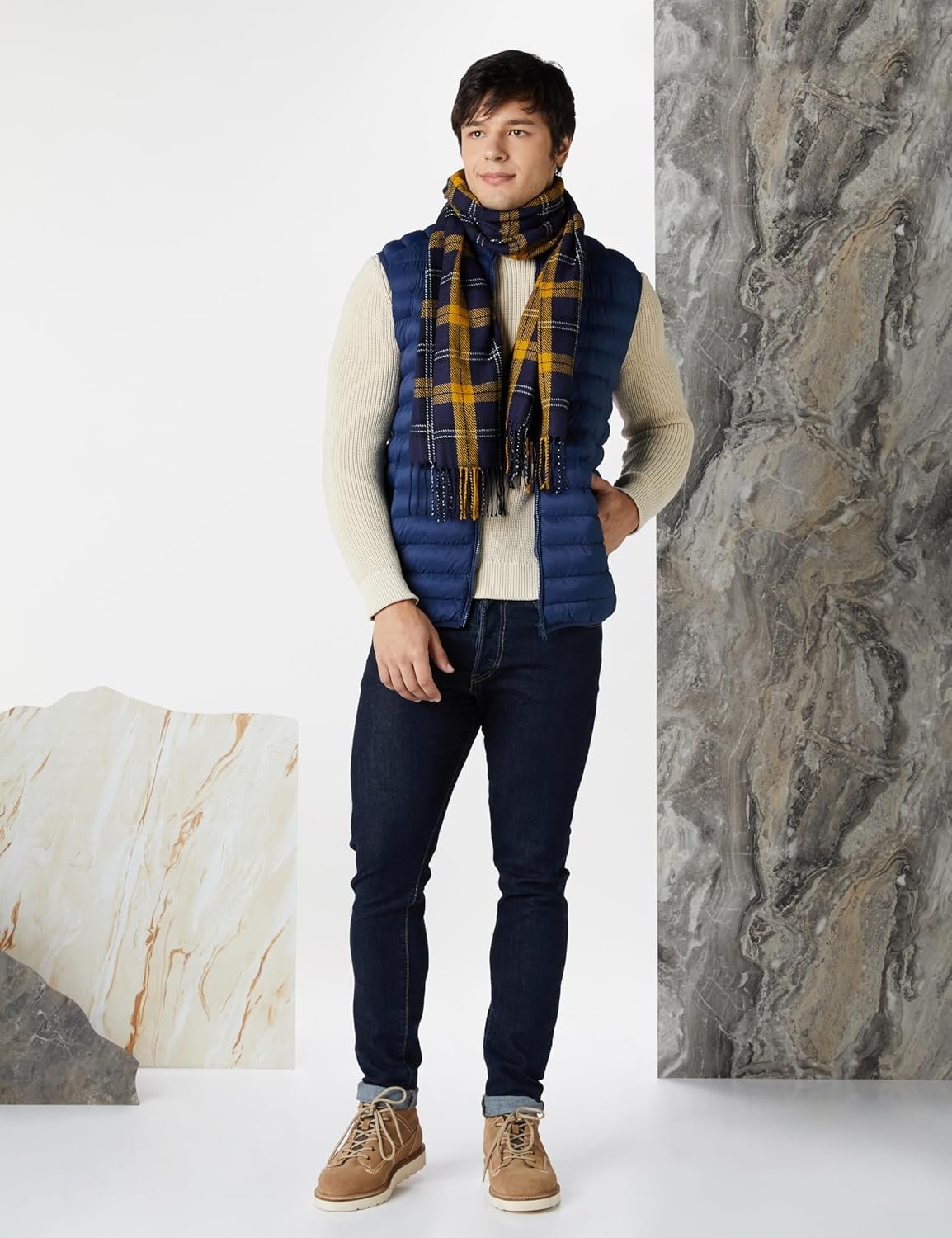 Amazon Brand - Symbol Men's Feather Light Nylon Quilted Jacket - Image 3